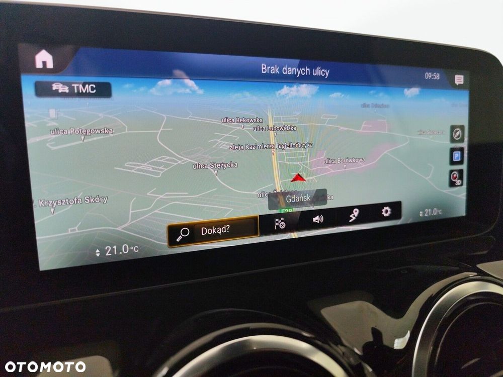 Mercedes-Benz GLA - 37