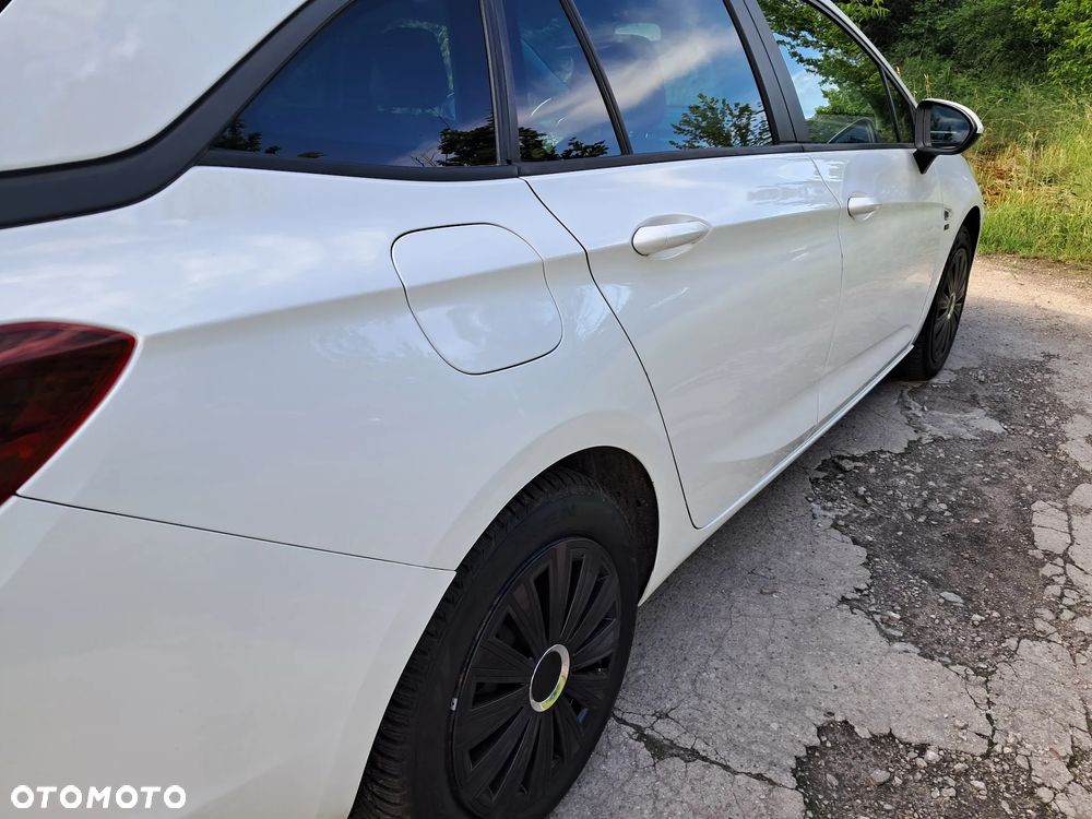 Opel Astra 1.5 D Start/Stop 120 Jahre - 9