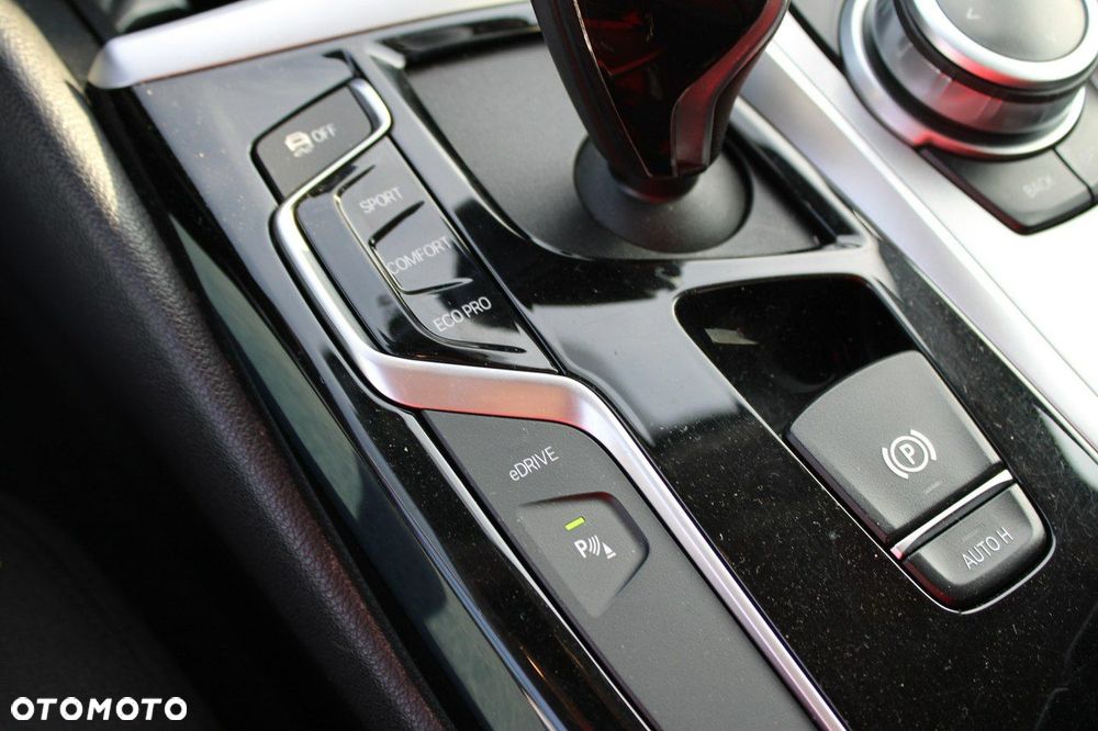 BMW Seria 5 - 29