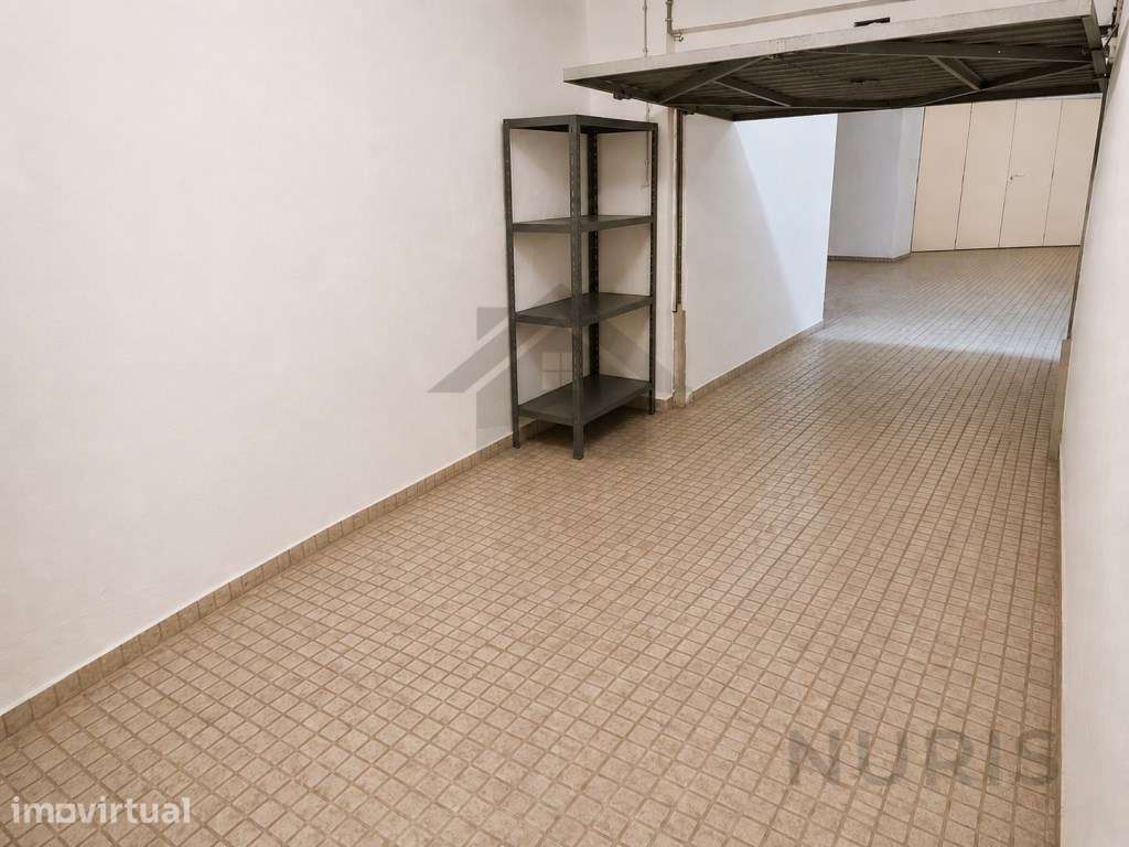 Garagem para Venda e Arrendamento Anual em Portimão - Grande imagem: 2/14