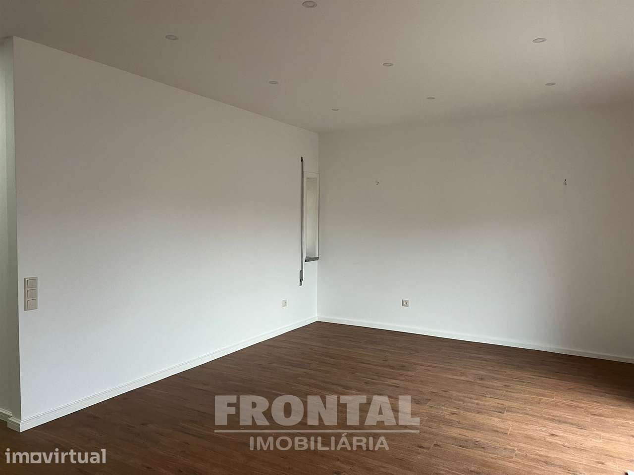 Apartamento T3 com Garagem Box | Águas Santas, Maia - Grande imagem: 4/28