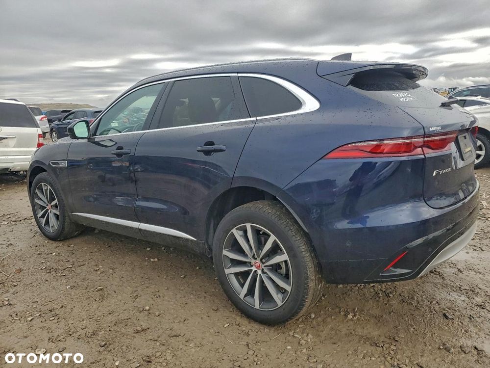 Jaguar F-Pace - 4
