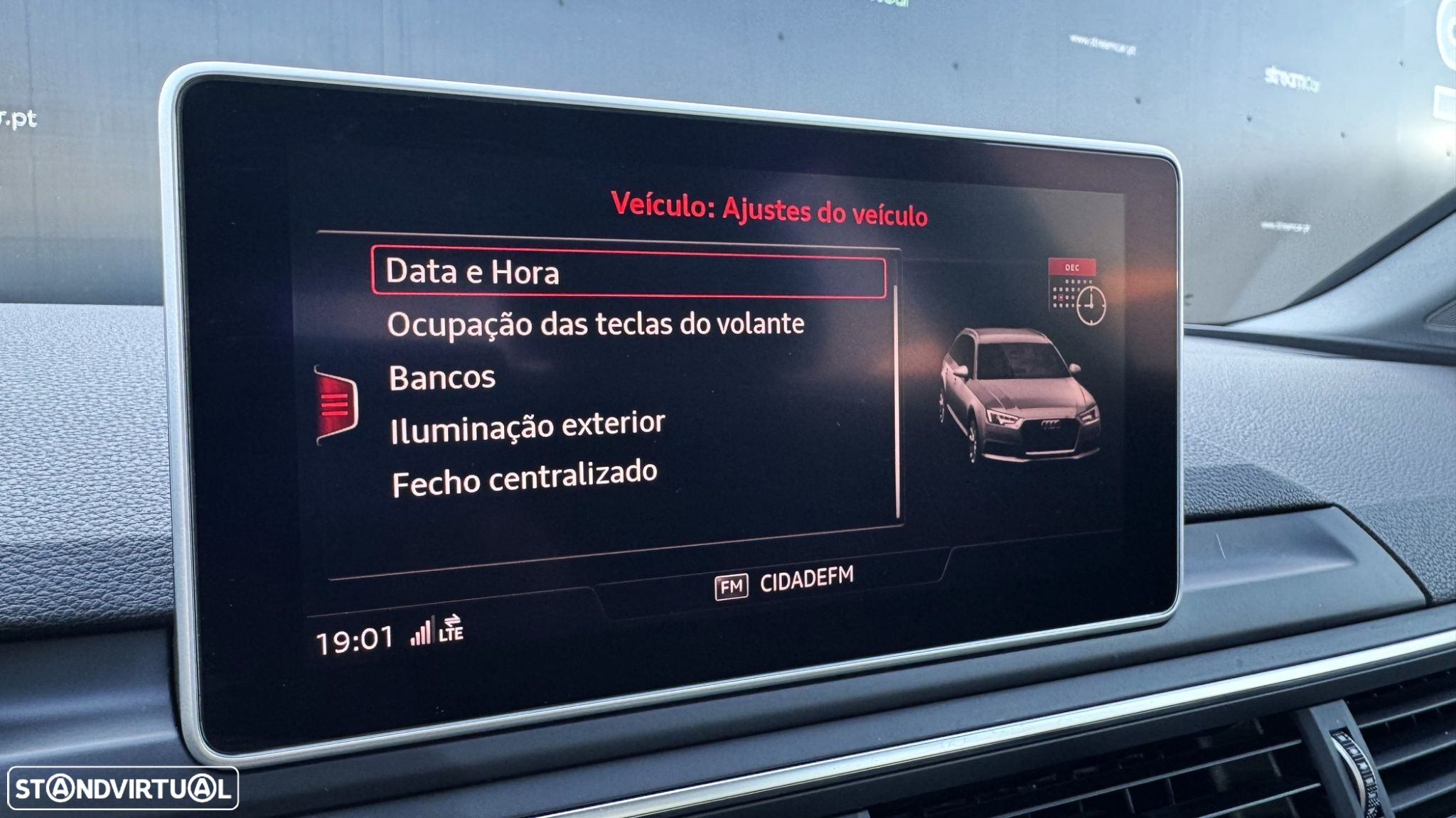 Audi A4 Avant 2.0 TDI Design S tronic - 16
