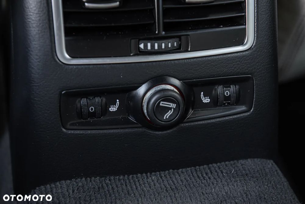 Audi RS6 ver-5-0-tfsi-quattro-tiptr - 35