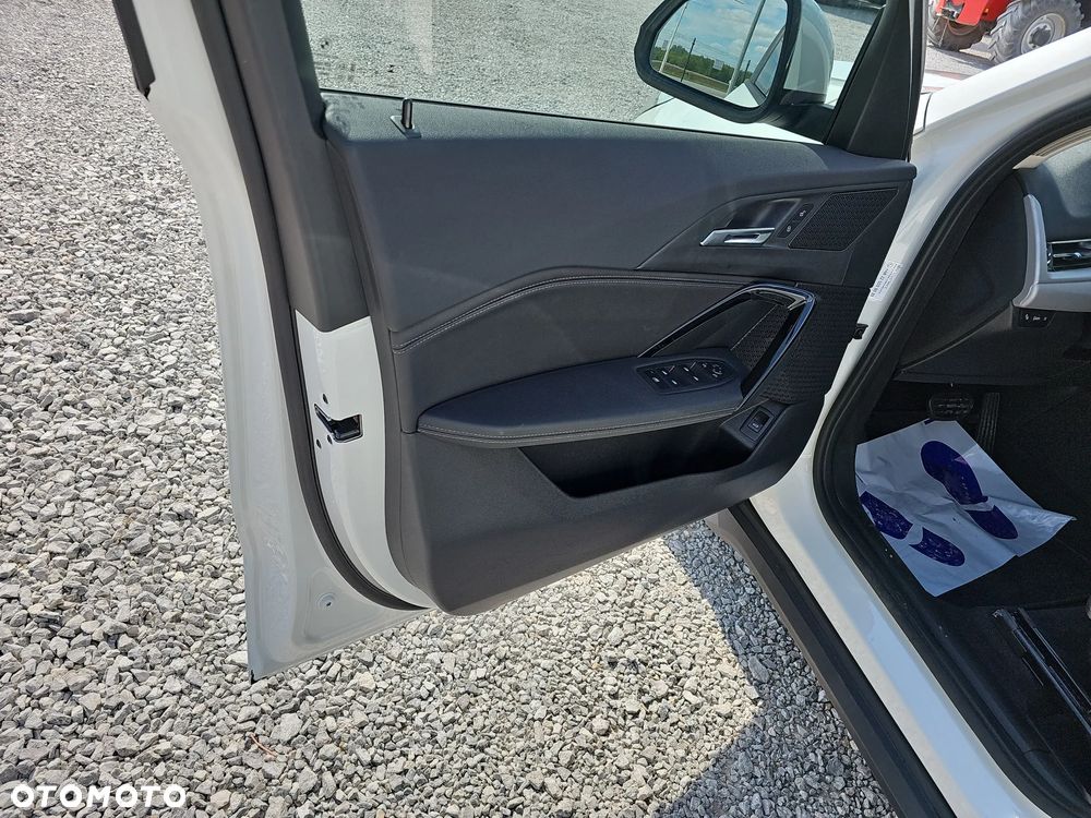 BMW X1 sDrive18i xLine - 24