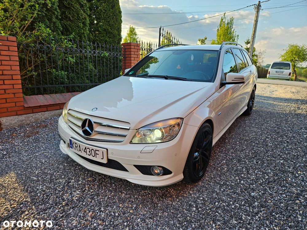 Mercedes-Benz Klasa C 180 CGI BlueEFFICIENCY SPORT EDITION - 18
