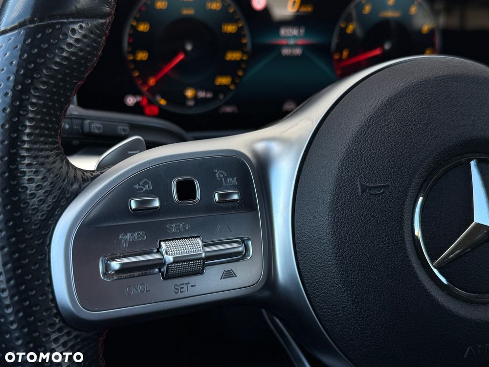 Mercedes-Benz GLB 250 4Matic 8G-DCT AMG Line - 21