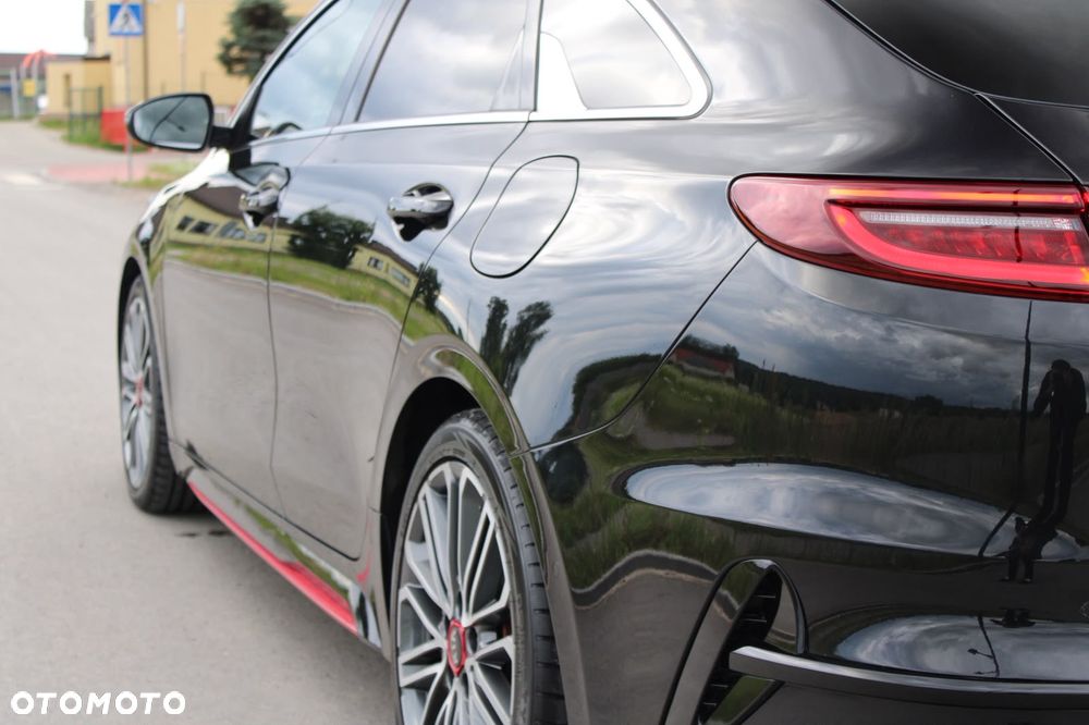 Kia ProCeed - 12