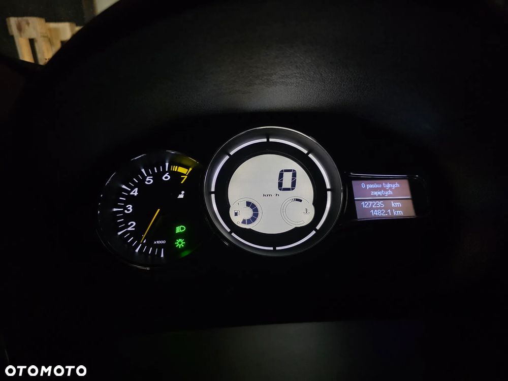 Renault Megane 1.2 16V TCe Energy Limited EU6 - 9