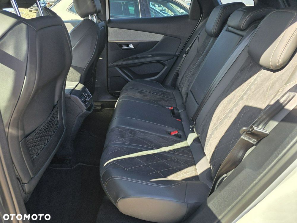 Peugeot 3008 2.0 BlueHDi GT S&S EAT8 - 26