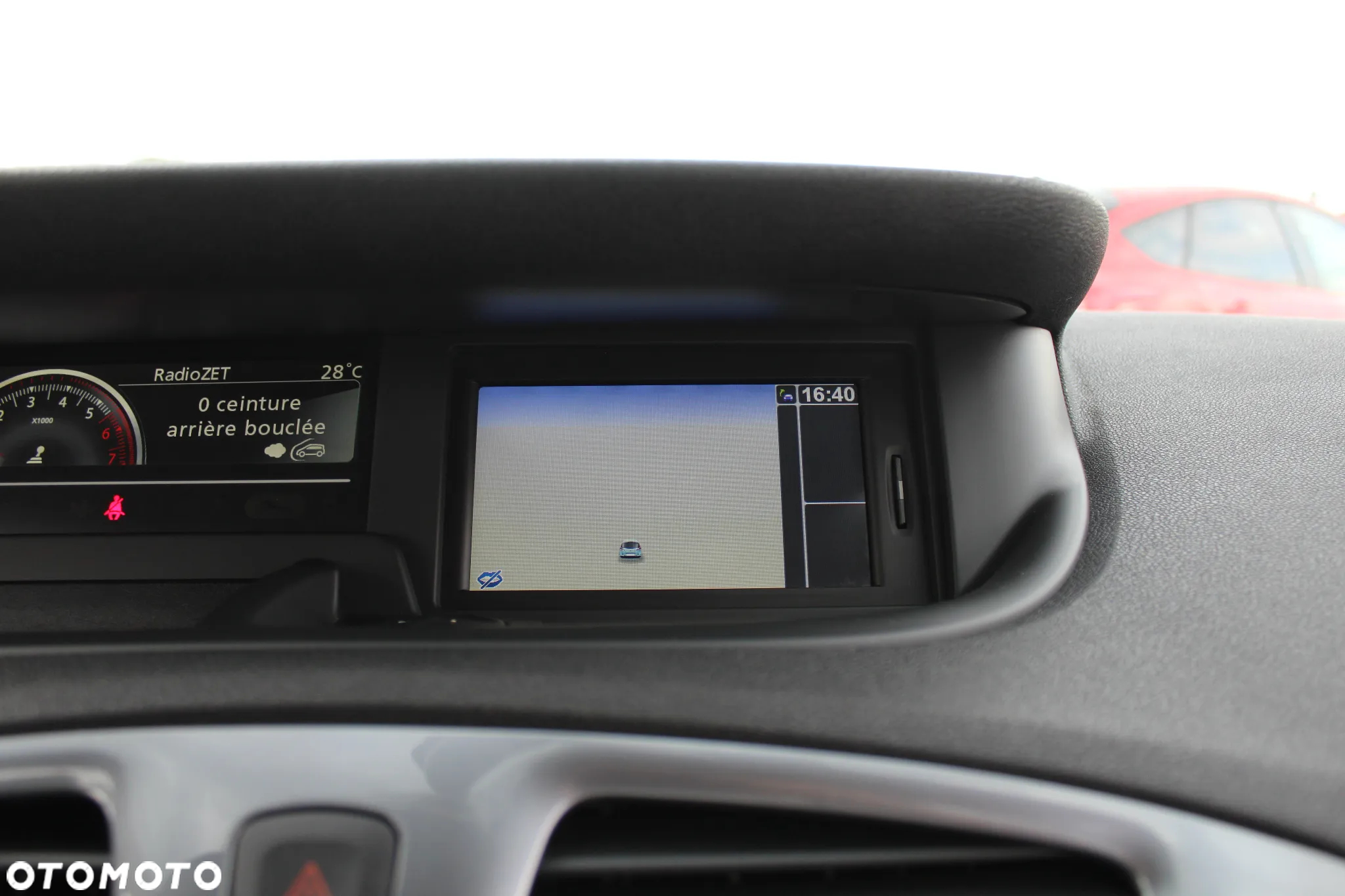 Renault Scenic ENERGY TCe 130 S&S Xmod Bose Edition - 26