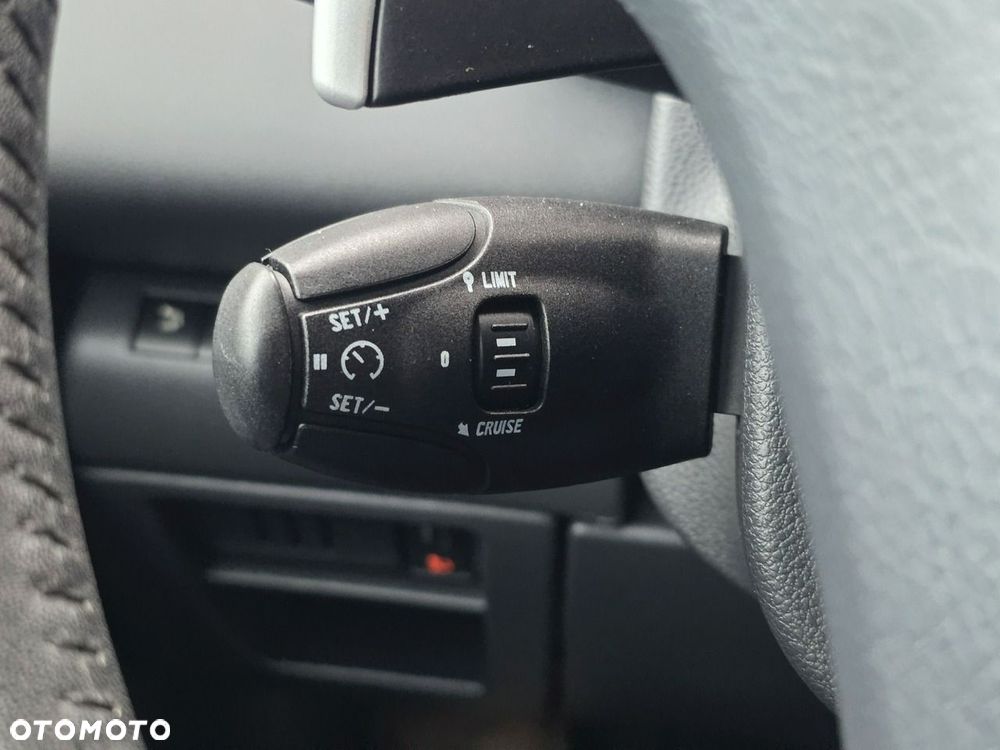 Peugeot 3008 - 21