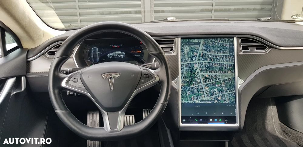 Tesla Model S Dual Motor Allradantrieb Performance - 7