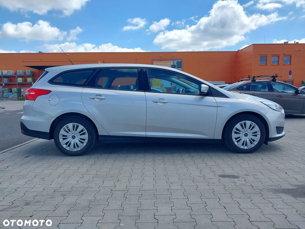 Ford Focus 1.5 TDCi Trend - 5
