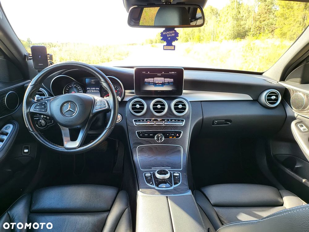 Mercedes-Benz Klasa C 300 de 9G-TRONIC - 24