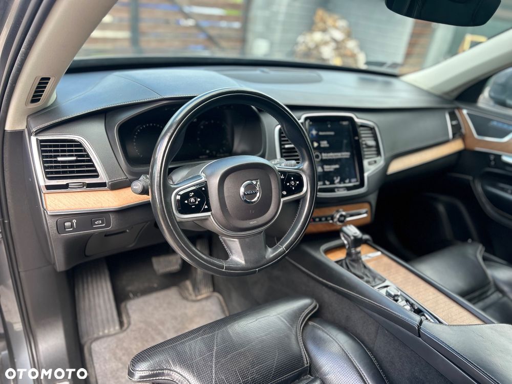 Volvo XC 90 D5 SCR AWD Inscription 7os - 25