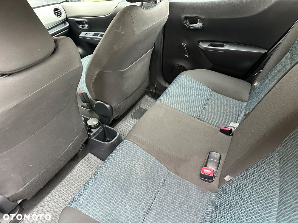 Toyota Yaris - 14