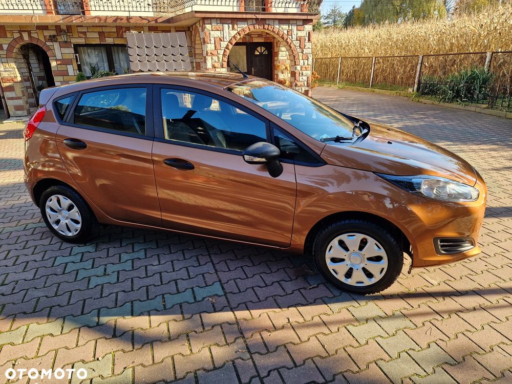 Ford Fiesta 1.25 Ambiente - 38