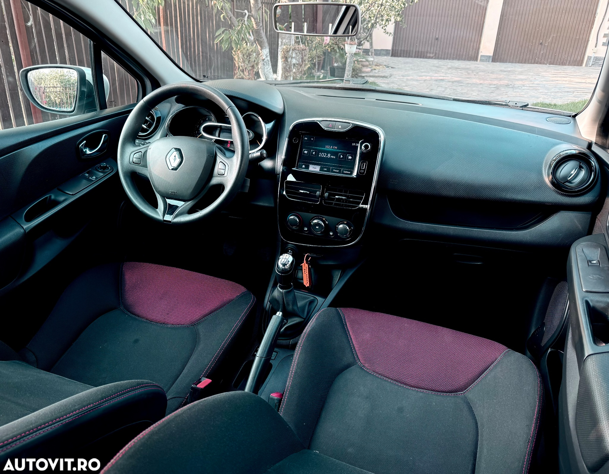Renault Clio 1.5 dCi 75 Grandtour Expression - 7