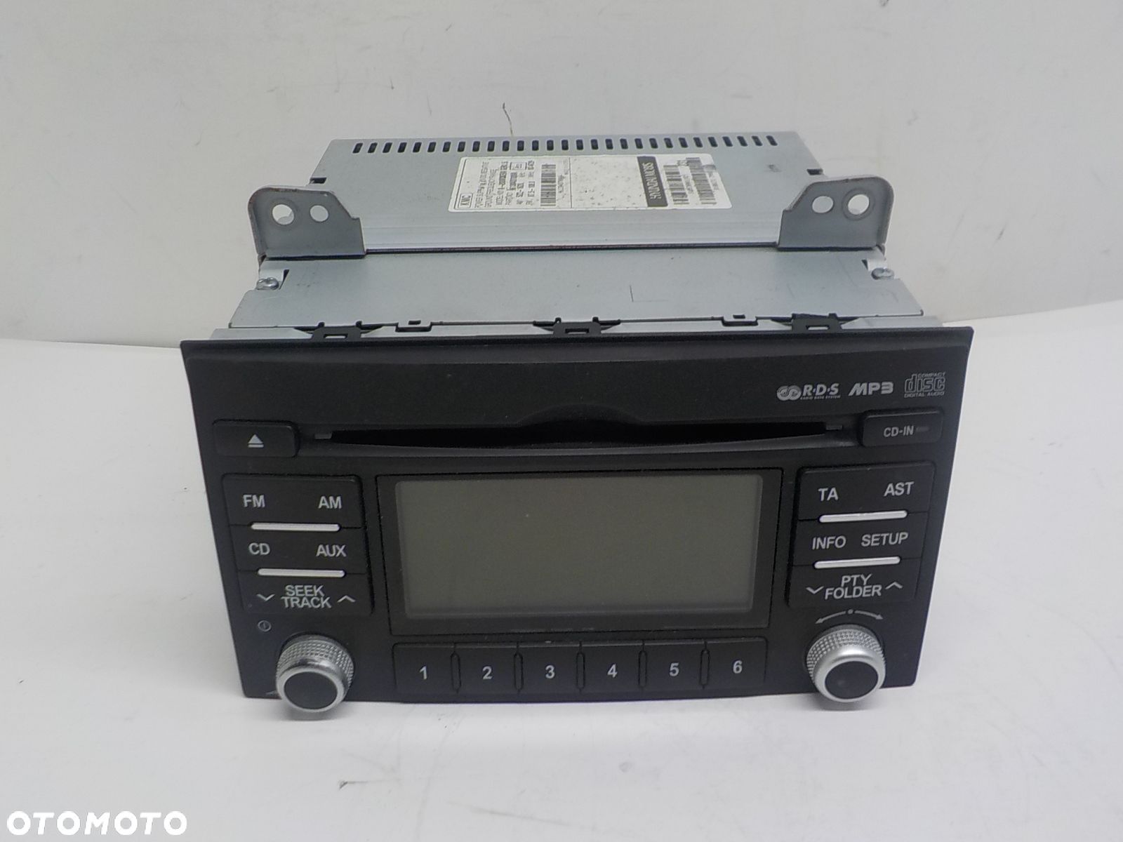 KIA CARNIVAL II HYUNDAI SANTA FE RADIO FABRYCZNE MP3 - 1