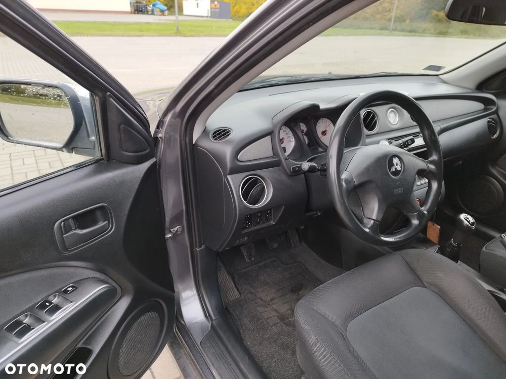 Mitsubishi Outlander 2.0 Comfort - 12