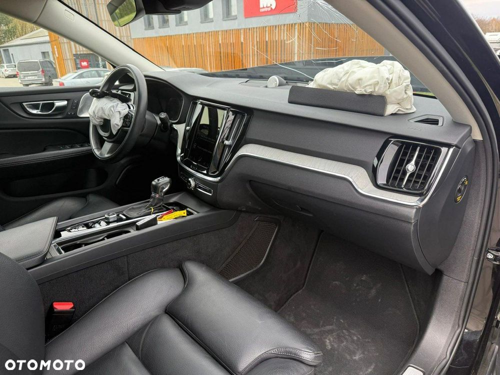 Volvo V60 Cross Country D4 AWD Geartronic Pro - 15