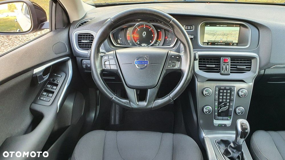 Volvo V40 D2 Kinetic - 17