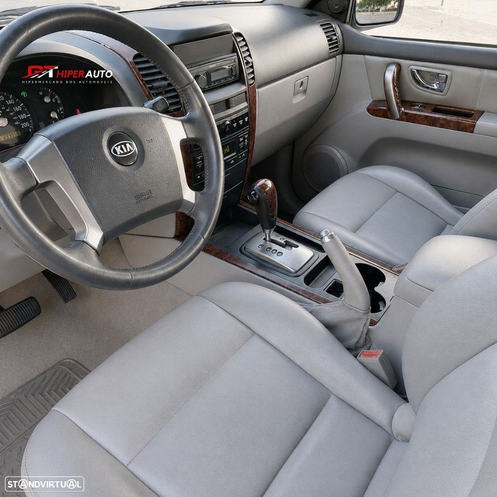 Kia Sorento 2.5 CRDi EX Confort A. - 9