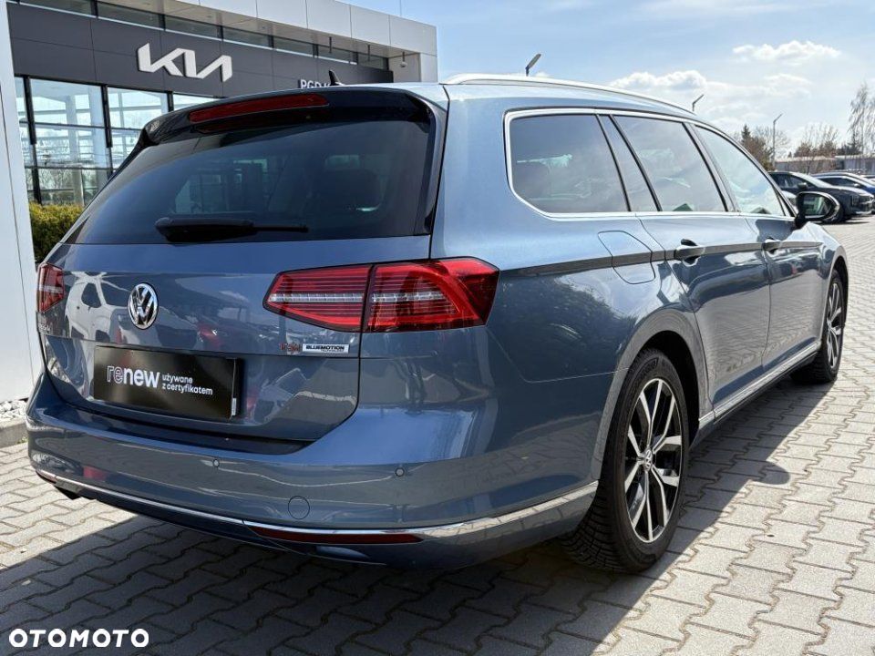 Volkswagen Passat - 21