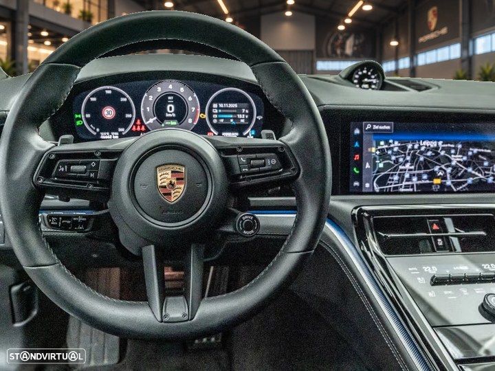 Porsche Panamera 4 E-Hybrid - 14
