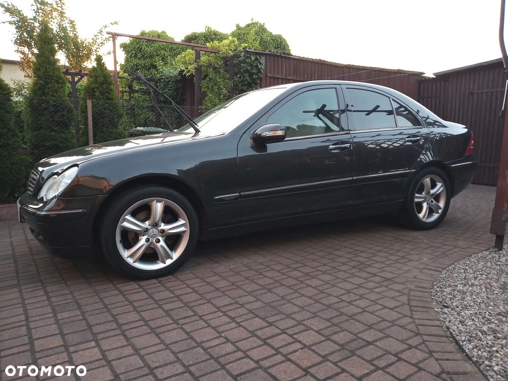 Mercedes-Benz Klasa C 240 Avantgarde - 3