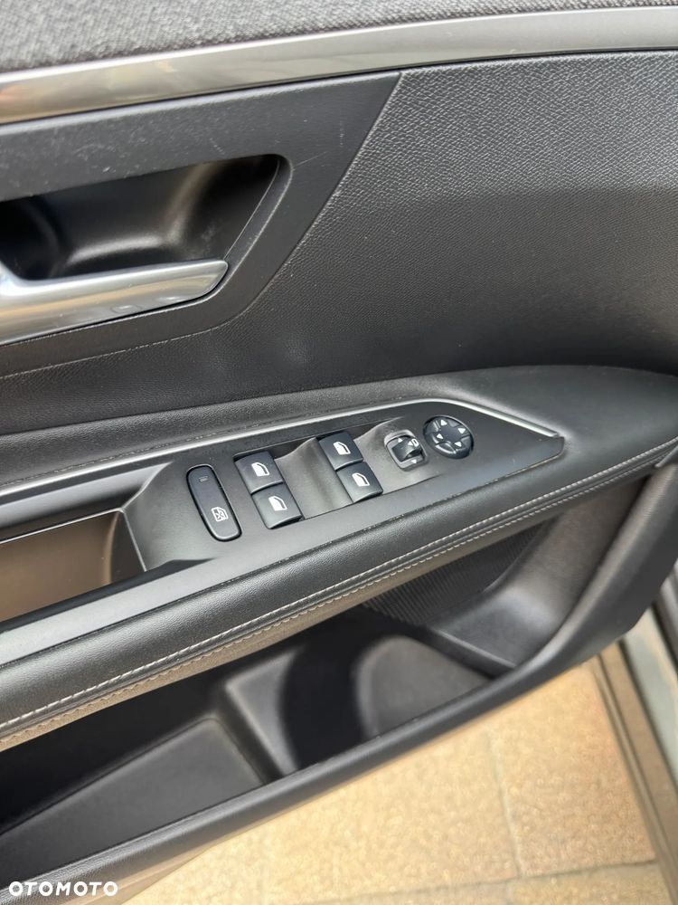 Peugeot 3008 BlueHDi 130 Stop & Start EAT8 Active Pack - 17