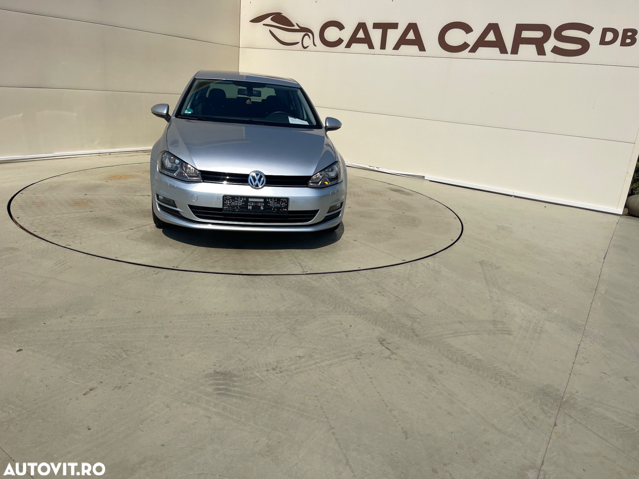 Volkswagen Golf 1.2 TSI BlueMotion Technology Lounge - 1