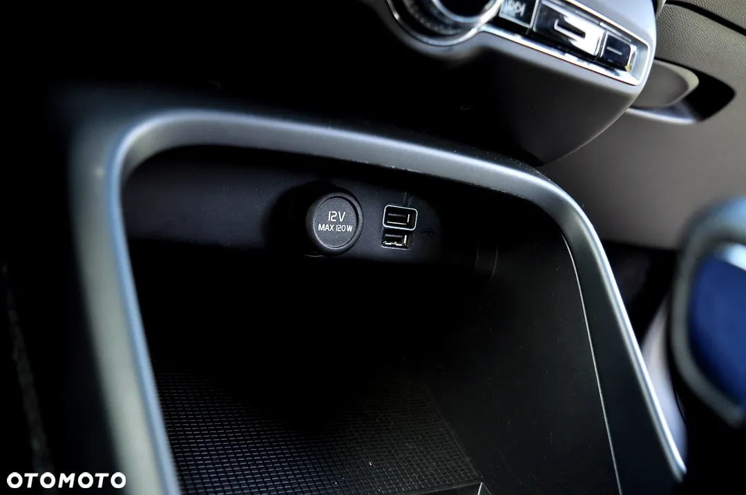 Volvo XC 40 T2 Momentum Pro - 30