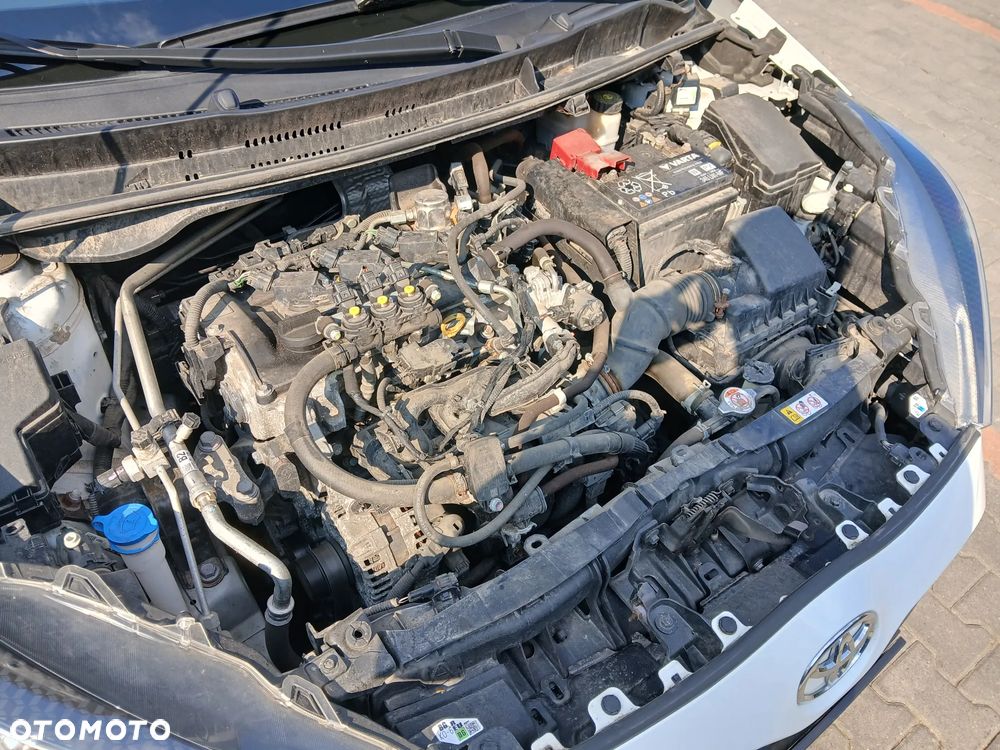 Toyota Yaris 1.5 Comfort - 16