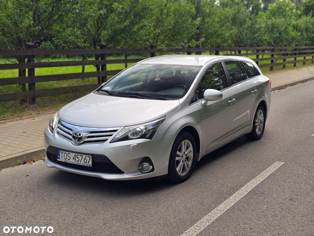 Toyota Avensis 2.0 D-4D Premium - 10