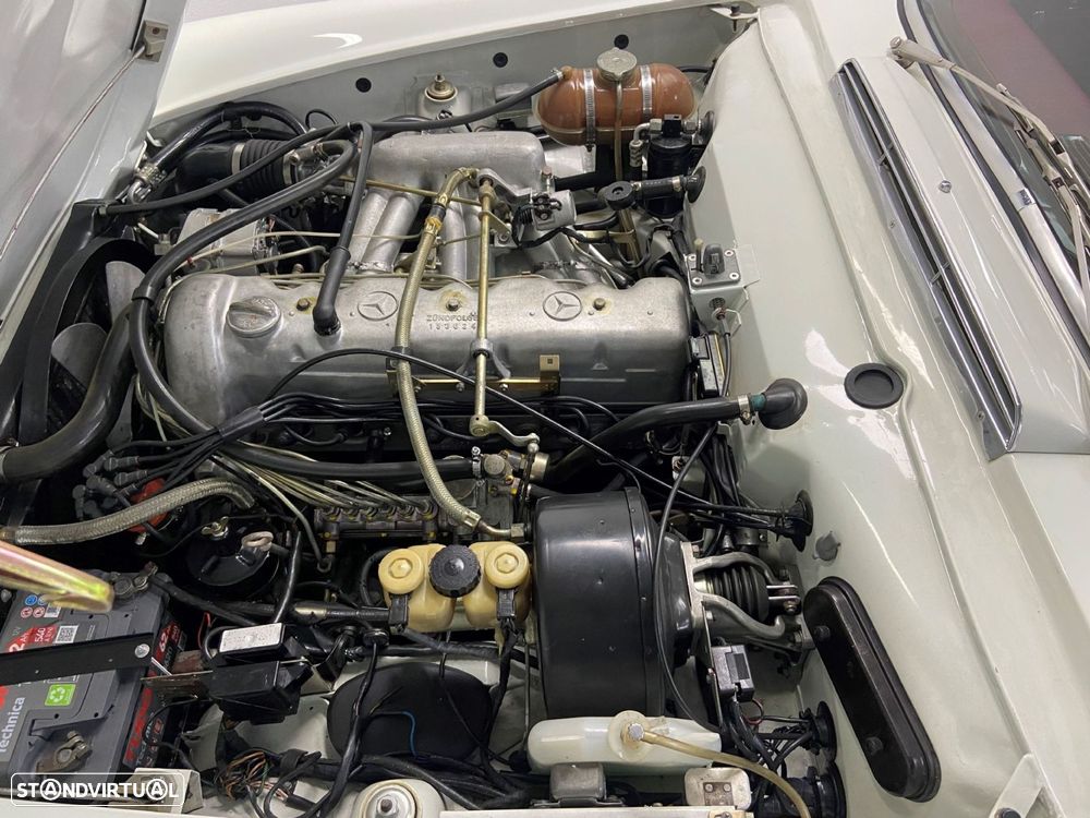 Mercedes-Benz SL 280 - 17