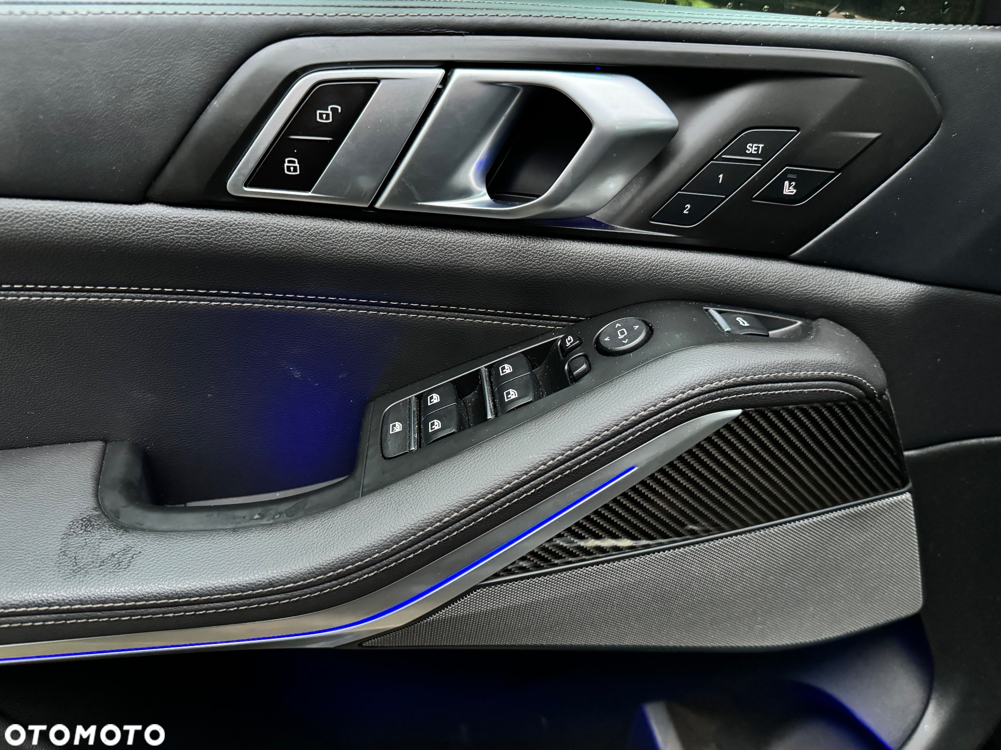BMW X5 M M50i - 15