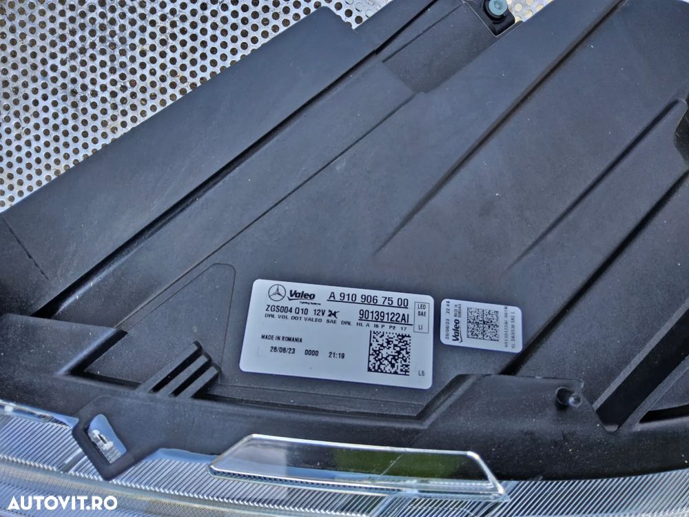 Far Led Mercedes Sprinter w907 faruri Led stânga dreapta complete cod a9109067600 a9109067500 dupa 2018 - 10