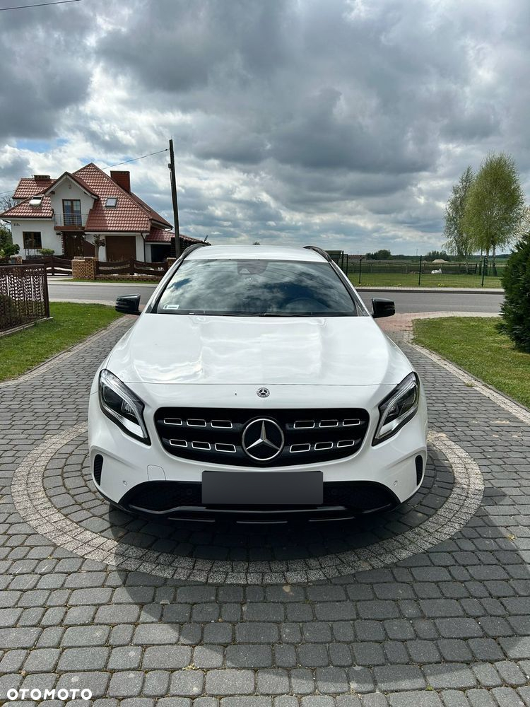 Mercedes-Benz GLA 220 4-Matic AMG Line - 14