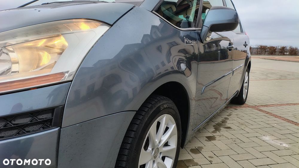 Citroën C4 Picasso - 16