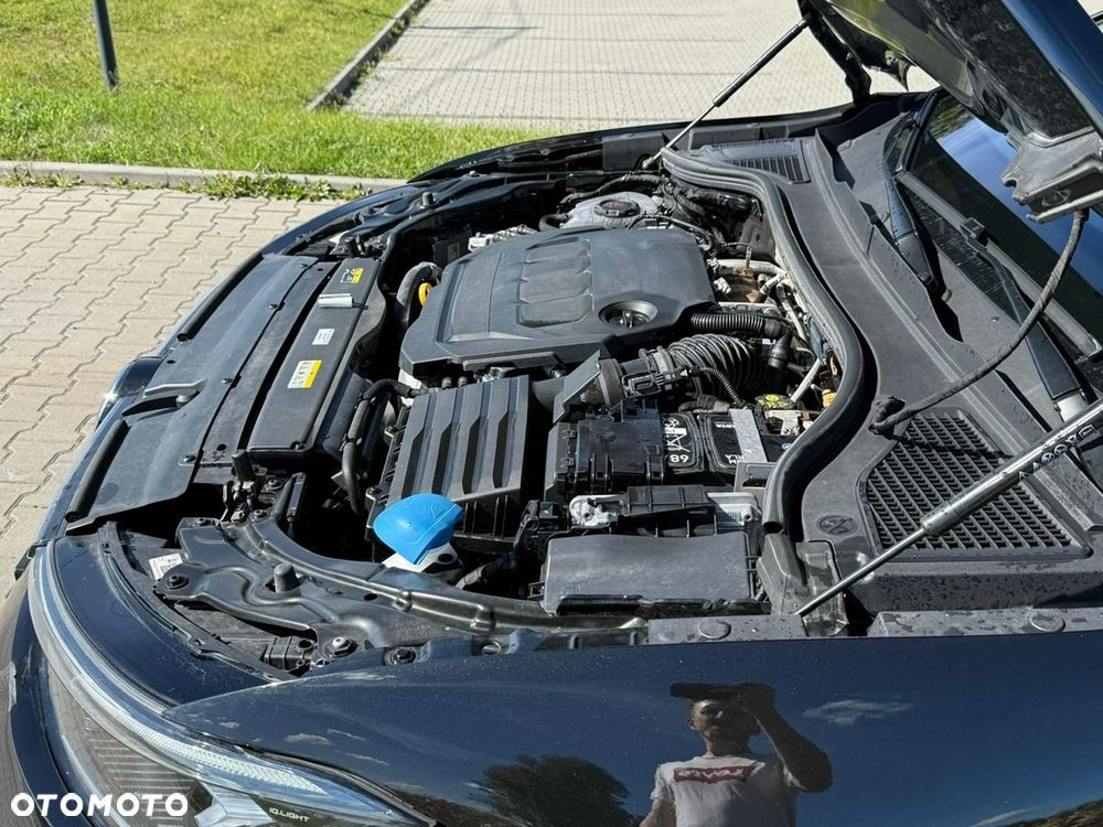 Volkswagen Passat - 12