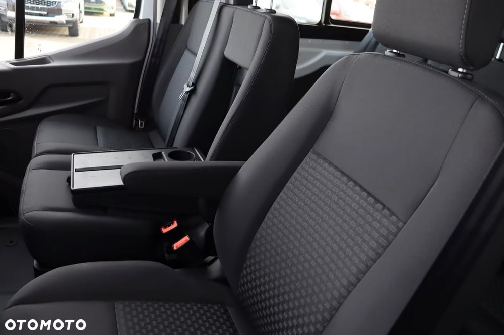Ford Tranit - 8