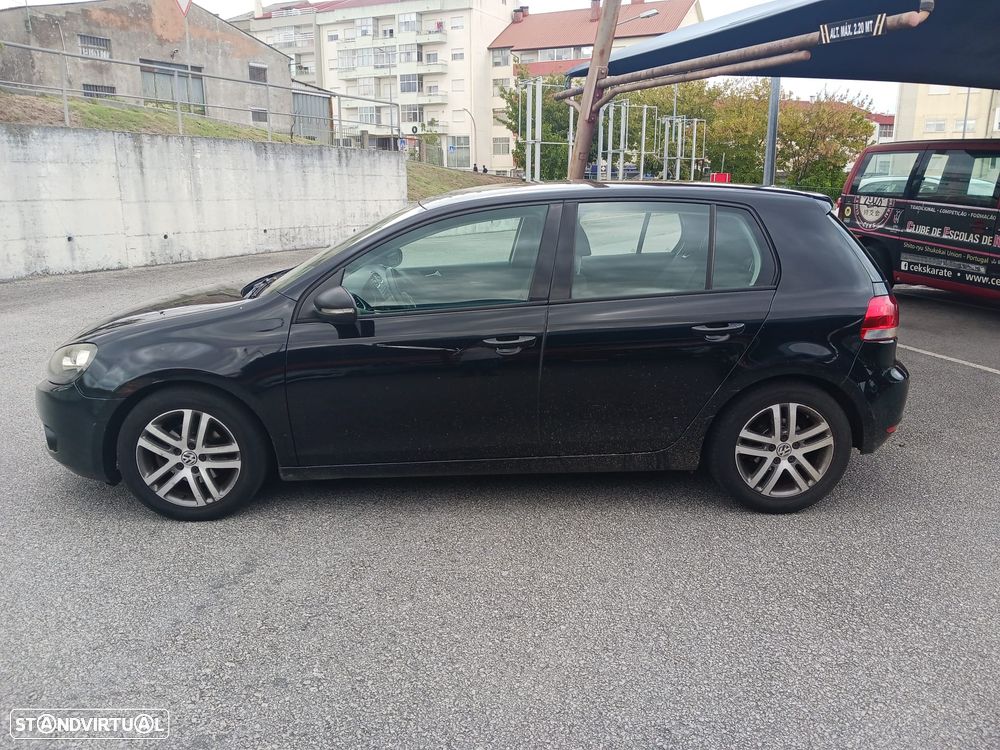 VW Golf 2.0 TDi Confortline - 5