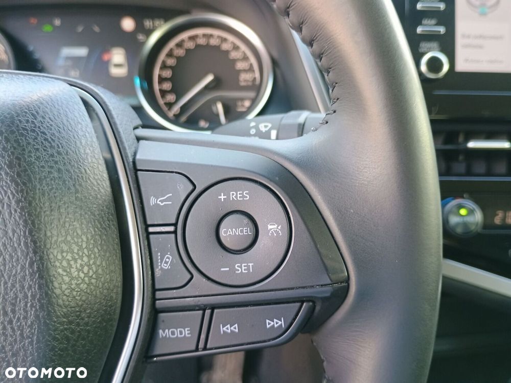 Toyota Camry 2.5 Hybrid Comfort CVT - 21