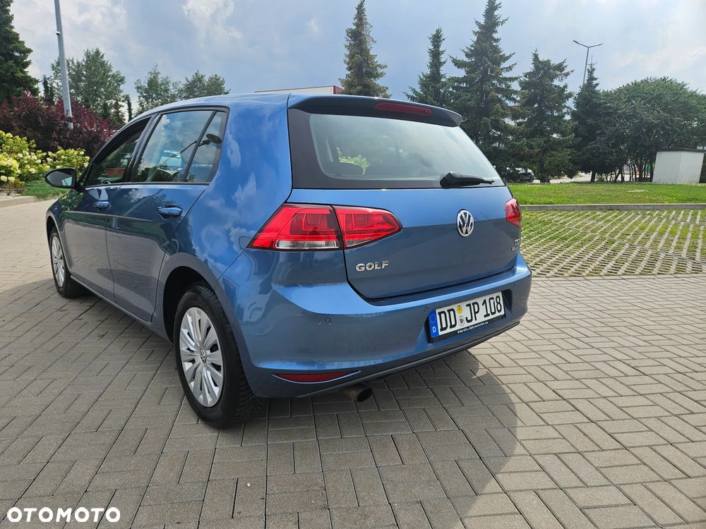 Volkswagen Golf - 20