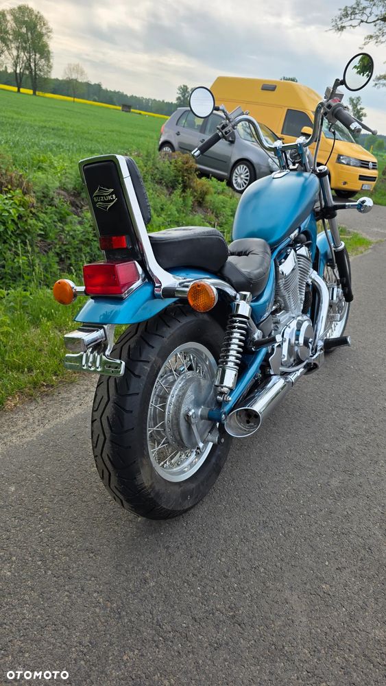 Suzuki Intruder - 7