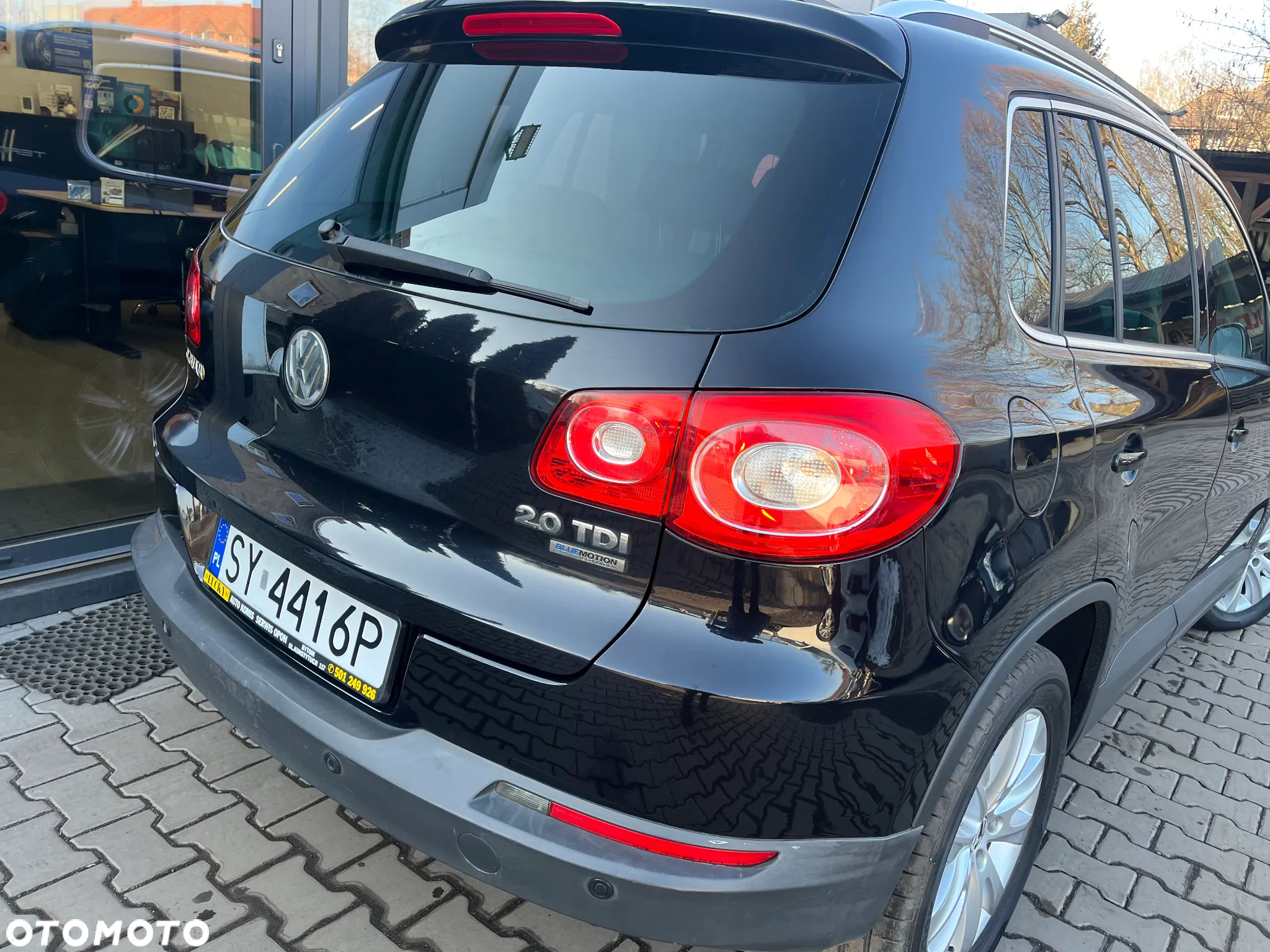 Volkswagen Tiguan 2.0 TDI DPF BlueMotion Technology Exclusive - 10