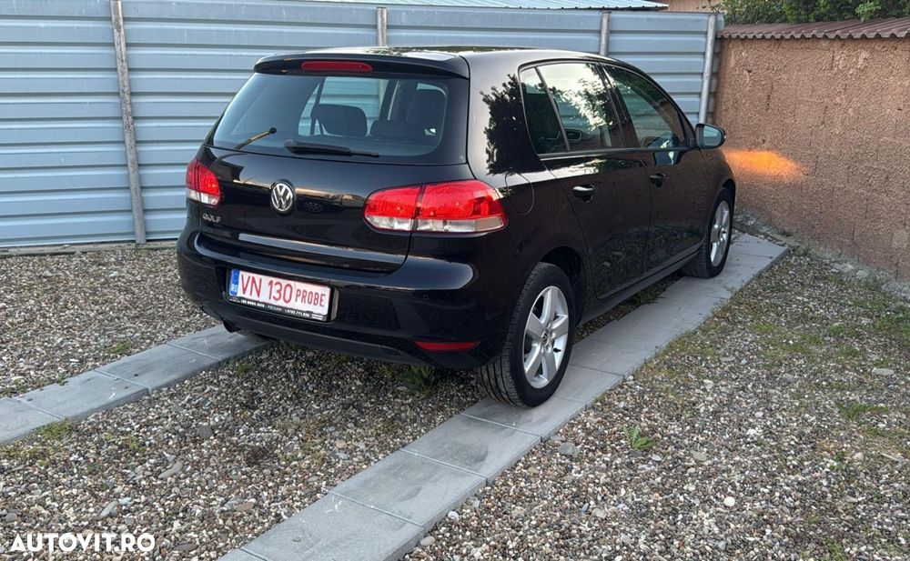 Volkswagen Golf 1.6 TDI DPF BlueMotion Technology Comfortline - 6