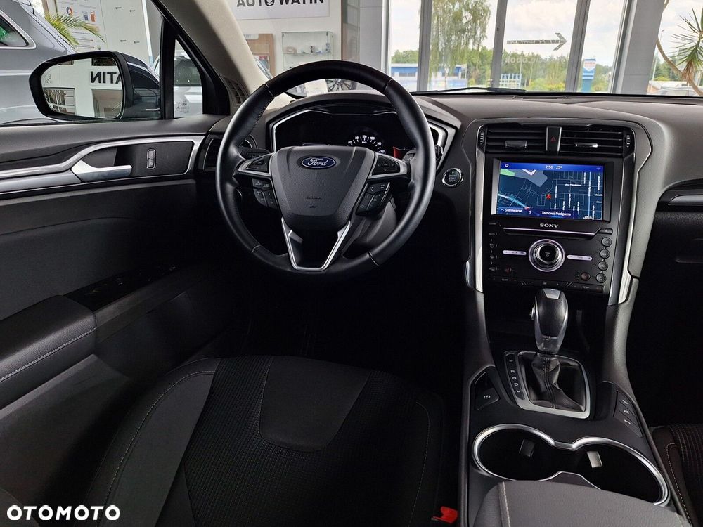 Ford Mondeo SW 2.0 Hybrid Titanium - 25